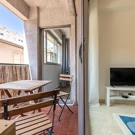 Le Meyrueis, T3, Clim, Terrasse, Centre * Montpellier
