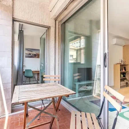 Apartment Le Meyrueis, T3, Clim, Terrasse, Centre
